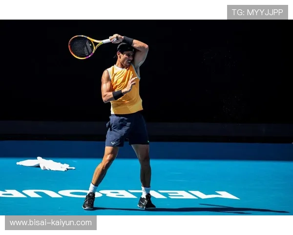 网球巨星纳达尔宣布将于本赛季结束后正式退役，粉丝纷纷送上祝福